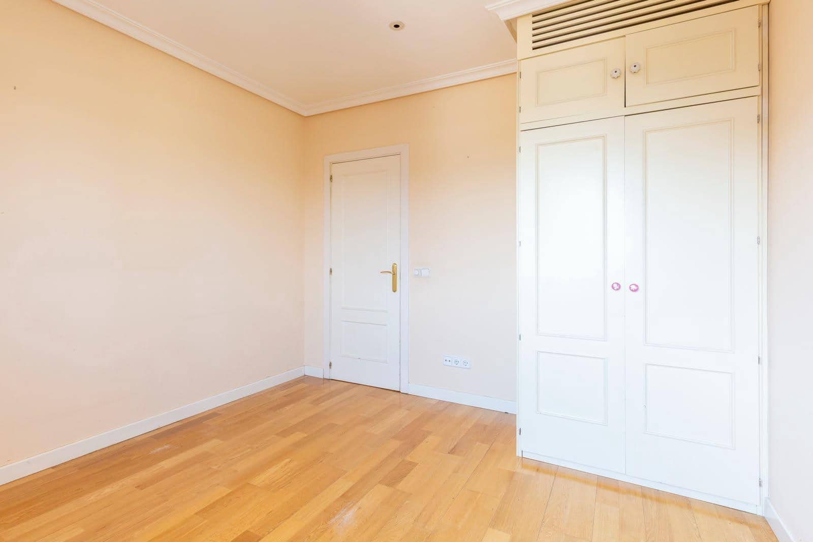 3 sypialnia Mieszkanie na sprzedaż w Miasto Madryt z basenem garażem - 849 000 € (Ref: 10113424)