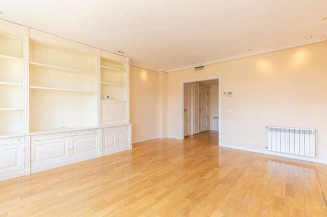 3 quarto Apartamento para venda em Madrid cidade com piscina garagem - 849 000 € (Ref: 10113424)