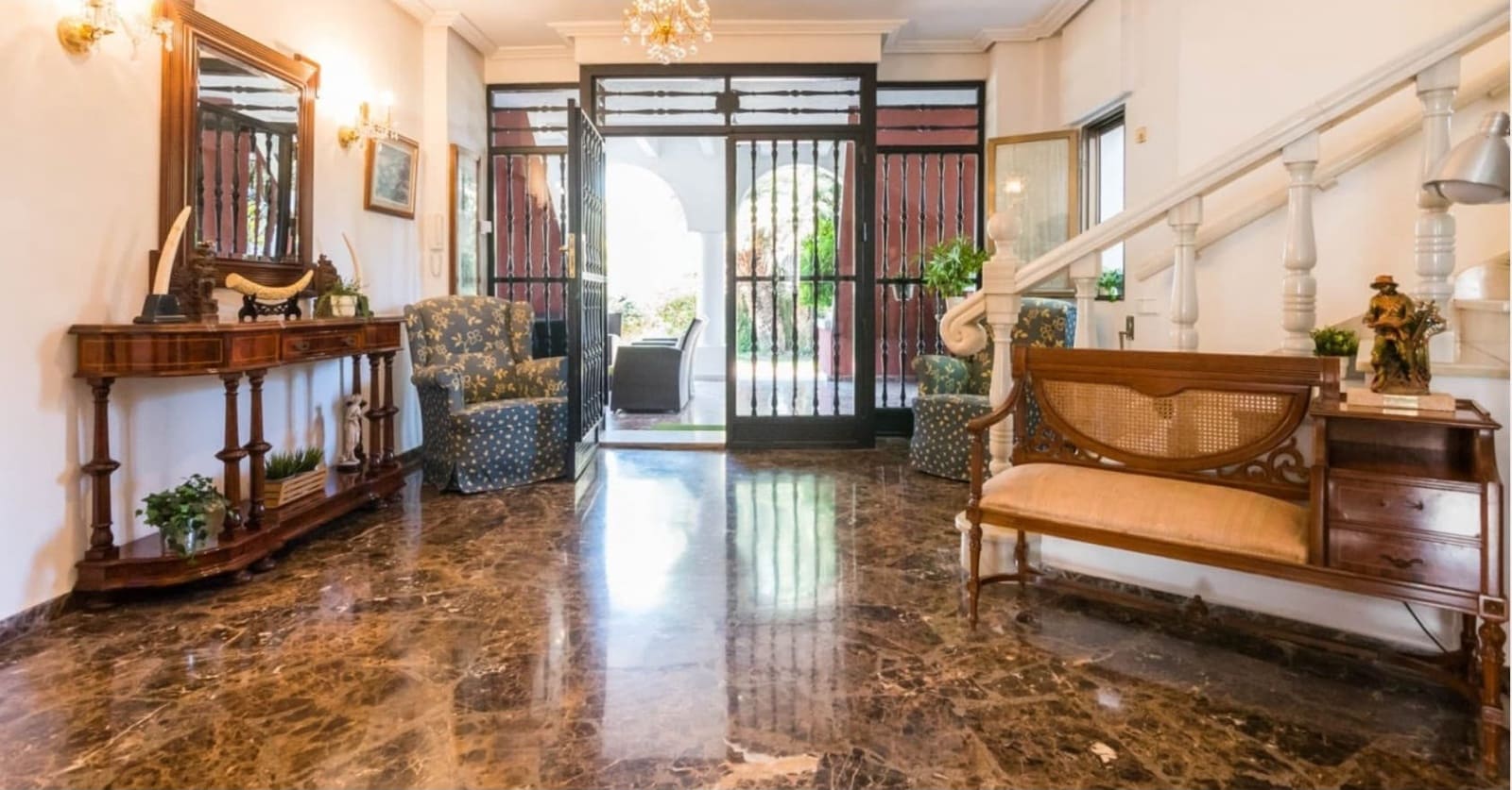 6 soveværelse Byhus til salg i Murcia by med swimmingpool garage - € 850.000 (Ref: 10124736)