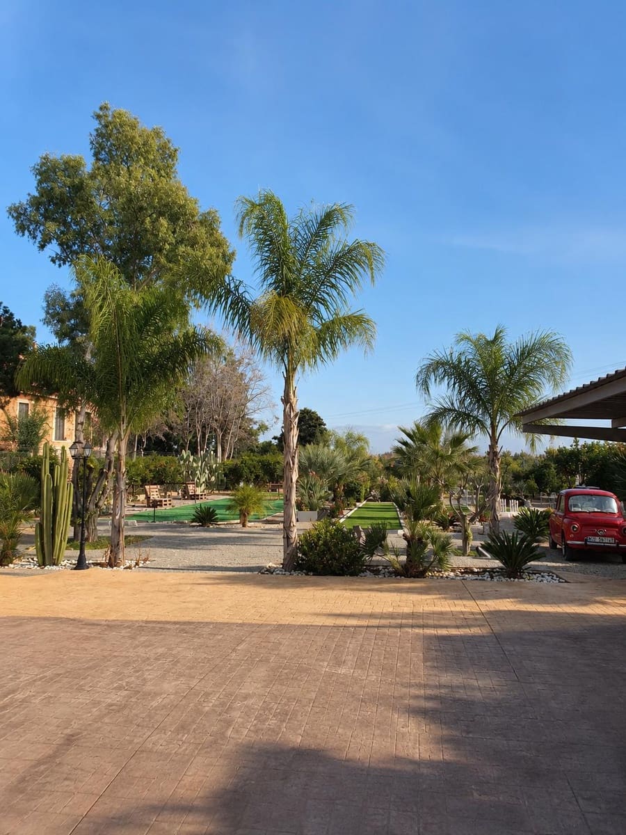 4 Zimmer Villa zu verkaufen in Alcantarilla mit Pool Garage - 730.000 € (Ref: 10124740)