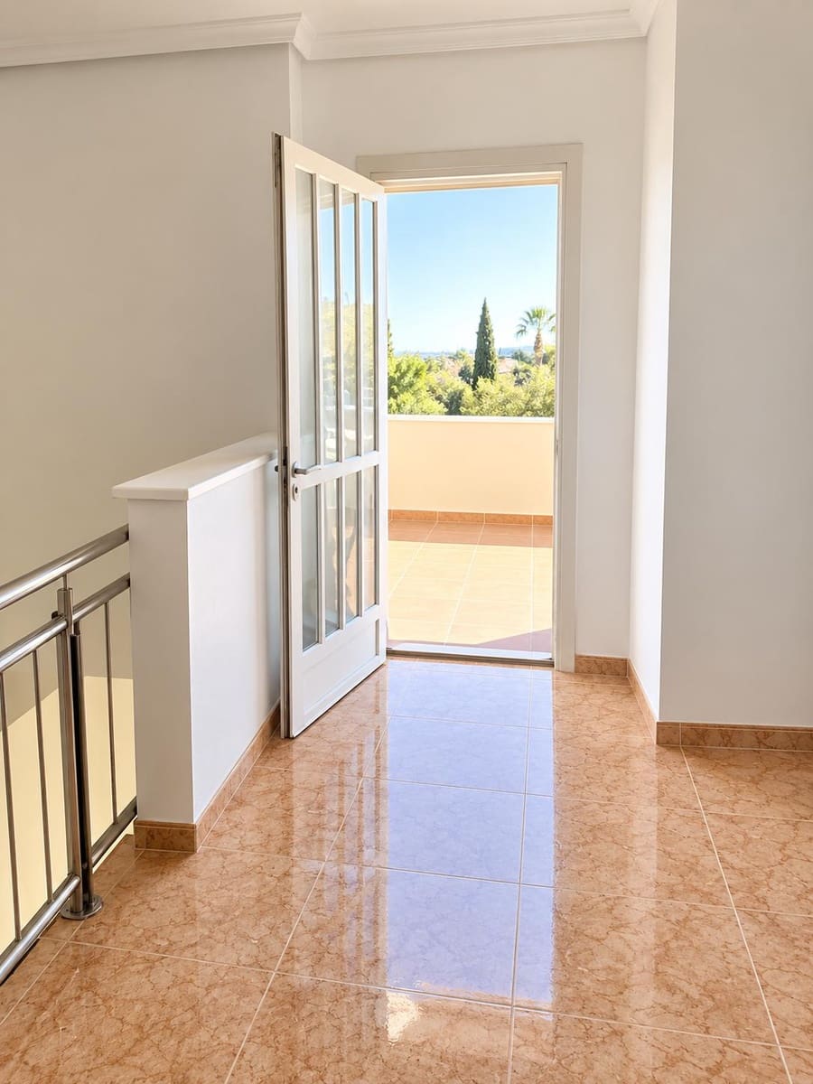 4 Zimmer Villa zu verkaufen in Alcantarilla mit Pool Garage - 730.000 € (Ref: 10124740)