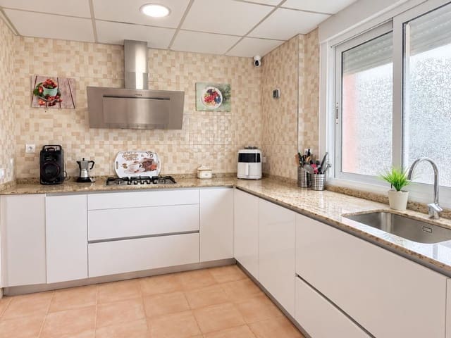 4 quarto Moradia para venda em Gea y Truyols, Múrcia cidade - 239 900 € (Ref: 10144700)