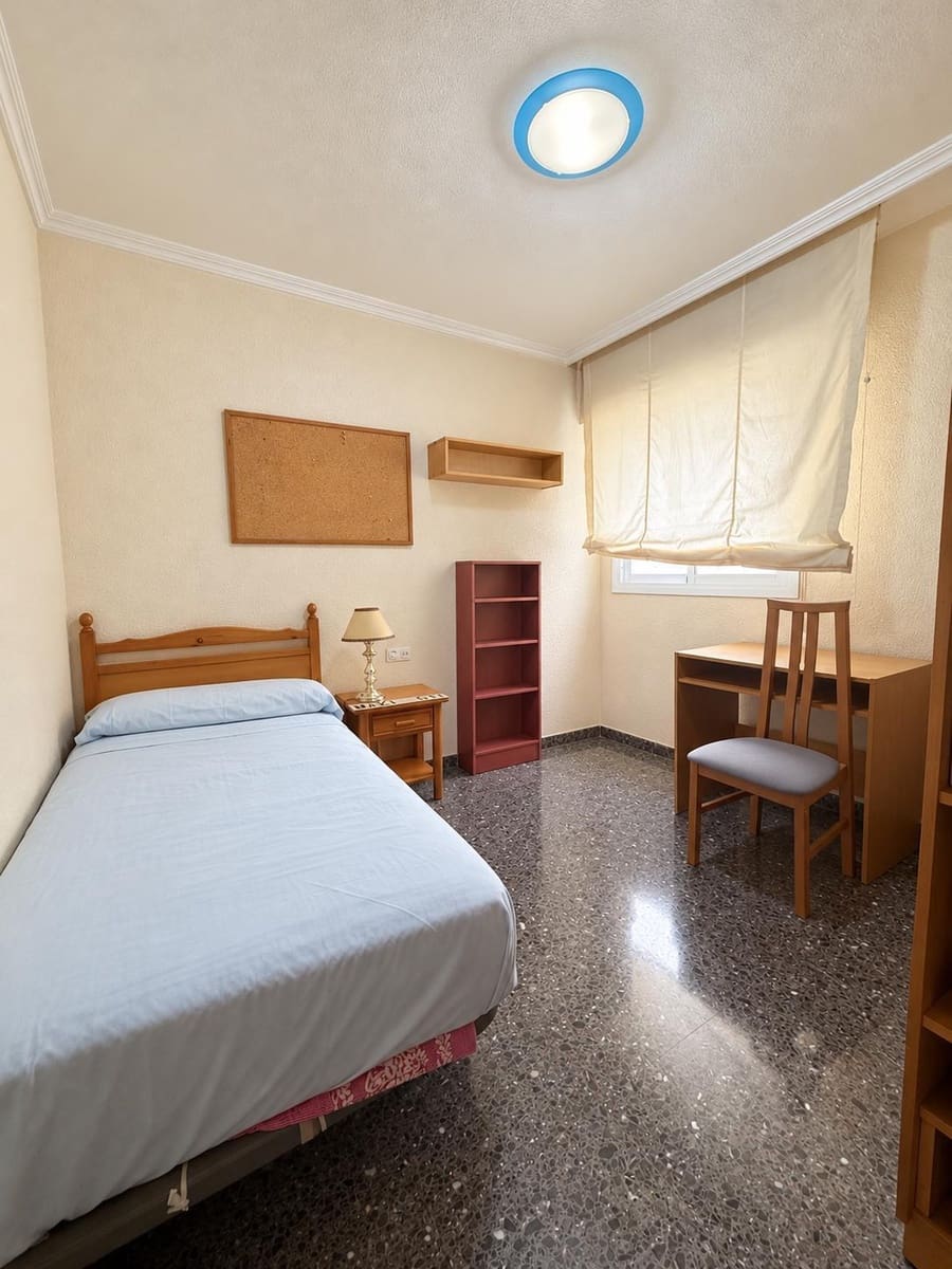 4 soveværelse Lejlighed til salg i Murcia by - € 250.000 (Ref: 10148880)