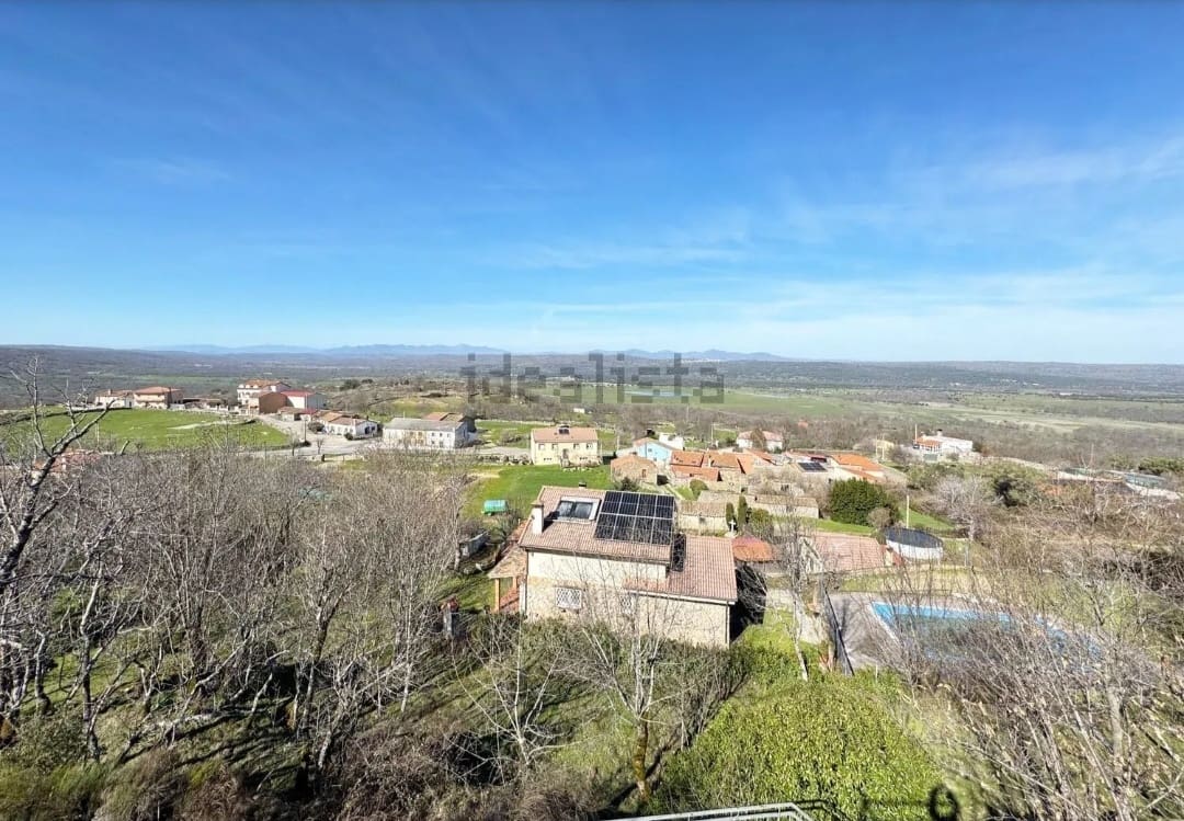 5 bedroom Finca/Country House for sale in Bejar with pool garage - € 550,000 (Ref: 10127282)