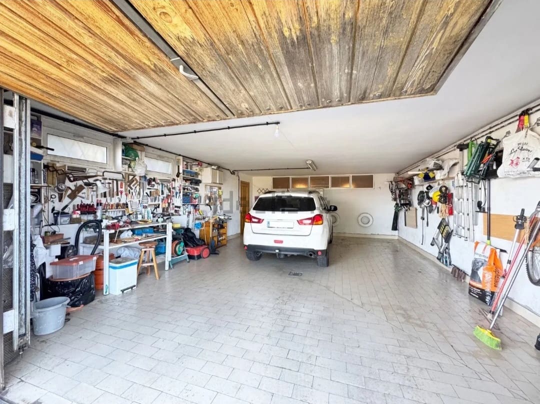 5 bedroom Finca/Country House for sale in Bejar with pool garage - € 550,000 (Ref: 10127282)