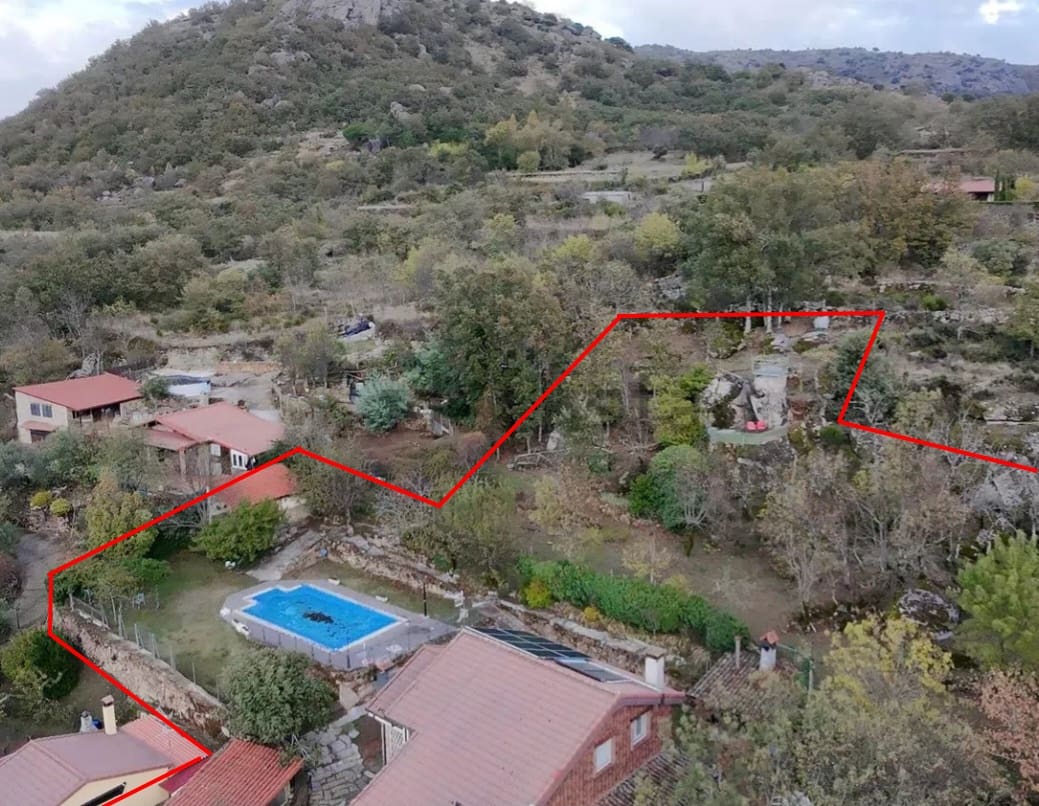 5 bedroom Finca/Country House for sale in Bejar with pool garage - € 550,000 (Ref: 10127282)