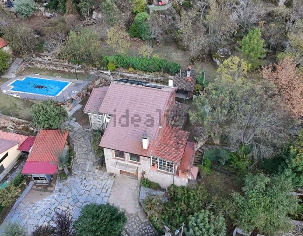 5 bedroom Finca/Country House for sale in Bejar with pool garage - € 550,000 (Ref: 10127282)