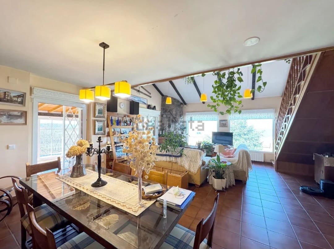 5 bedroom Finca/Country House for sale in Bejar with pool garage - € 550,000 (Ref: 10127282)