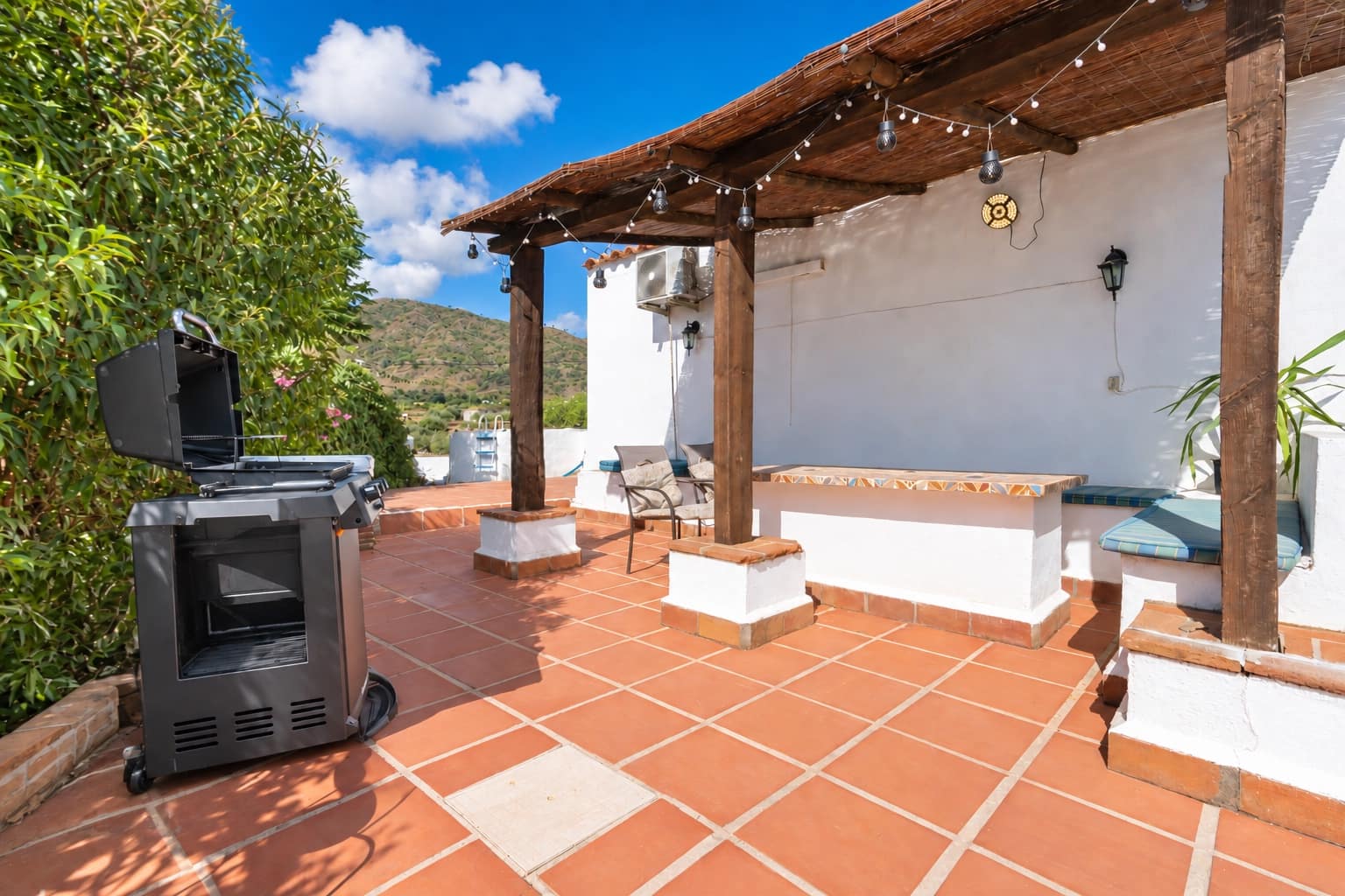 2 bedroom Finca/Country House for rent in Mijas with pool garage - € 1,800 (Ref: 10165524)