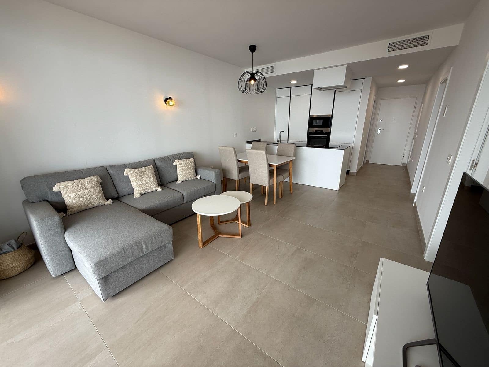Apartamento de 2 habitaciones en Carvajal en alquiler con piscina garaje - 2.500 € (Ref: 10176003)