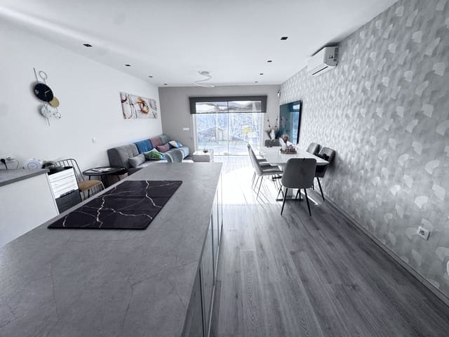 4 sovrum Villa till salu i Tahiche, Teguise med garage - 570 000 € (Ref: 10141462)