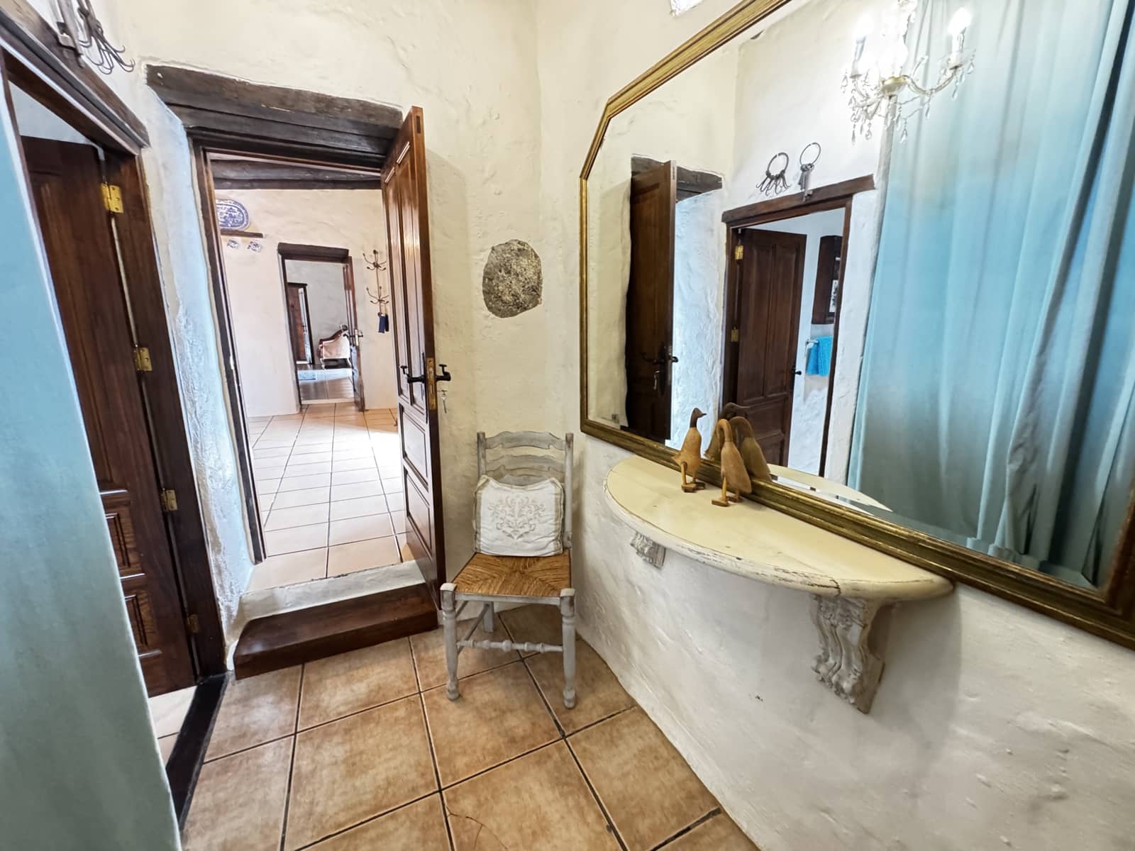 5 bedroom Finca/Country House for sale in Tinajo with pool - € 895,000 (Ref: 10141468)