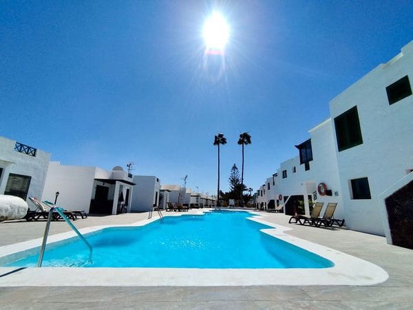 1 soveværelse Lejlighed til salg i Puerto del Carmen med swimmingpool - € 256.000 (Ref: 10145372)
