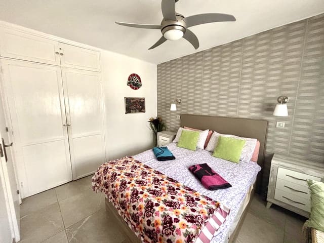 1 soveværelse Lejlighed til salg i Puerto del Carmen, Tías med swimmingpool - € 256.000 (Ref: 10145372)
