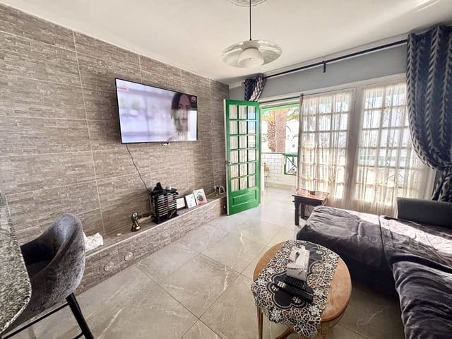 1 soveværelse Lejlighed til salg i Puerto del Carmen, Tías med swimmingpool - € 256.000 (Ref: 10145372)