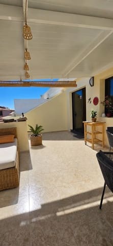Penthouse til salgs i Vecindario, Santa Lucía de Tirajana med garasje - € 269 000 (Ref: 10136665)