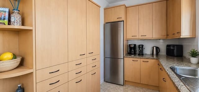 Penthouse til salgs i Vecindario, Santa Lucía de Tirajana med garasje - € 269 000 (Ref: 10136665)