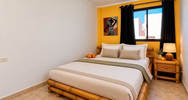 Penthouse til salgs i Vecindario, Santa Lucía de Tirajana med garasje - € 269 000 (Ref: 10136665)