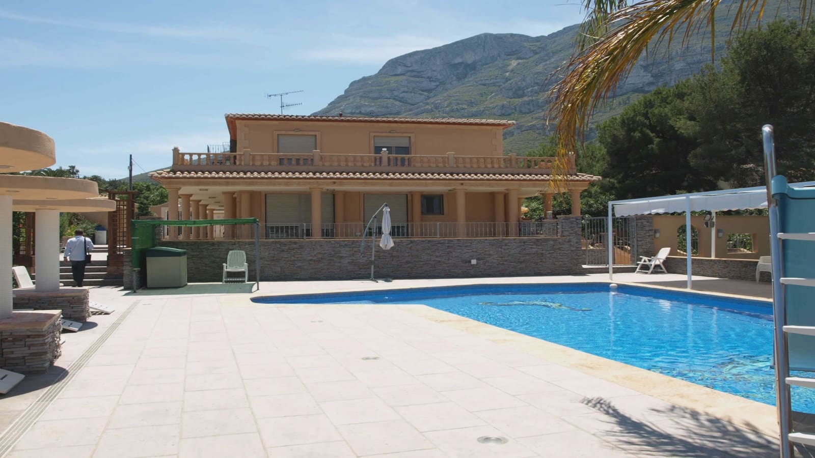 8 soveværelse Finca/Landehus til salg i Denia med swimmingpool garage - € 935.000 (Ref: 10135149)