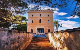 5 soveværelse Finca/Landehus til salg i Dénia med garage - € 2.380.000 (Ref: 10135150)