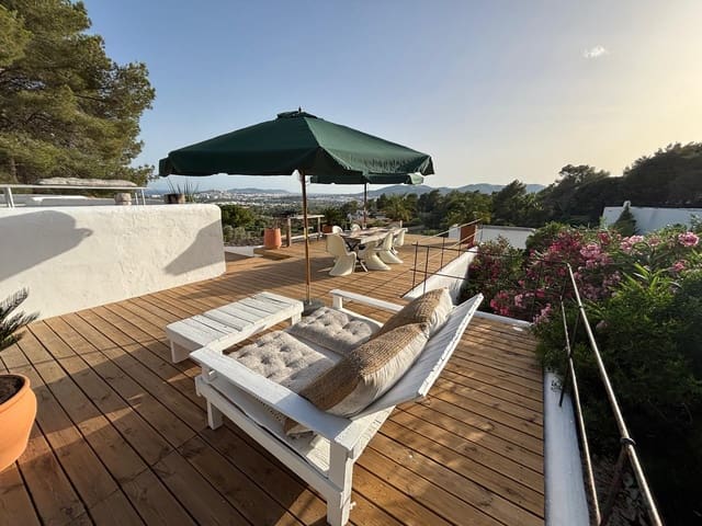4 soverom Hus til salgs i Santa Eulalia / Santa Eularia med svømmebasseng garasje - € 2 350 000 (Ref: 10173079)