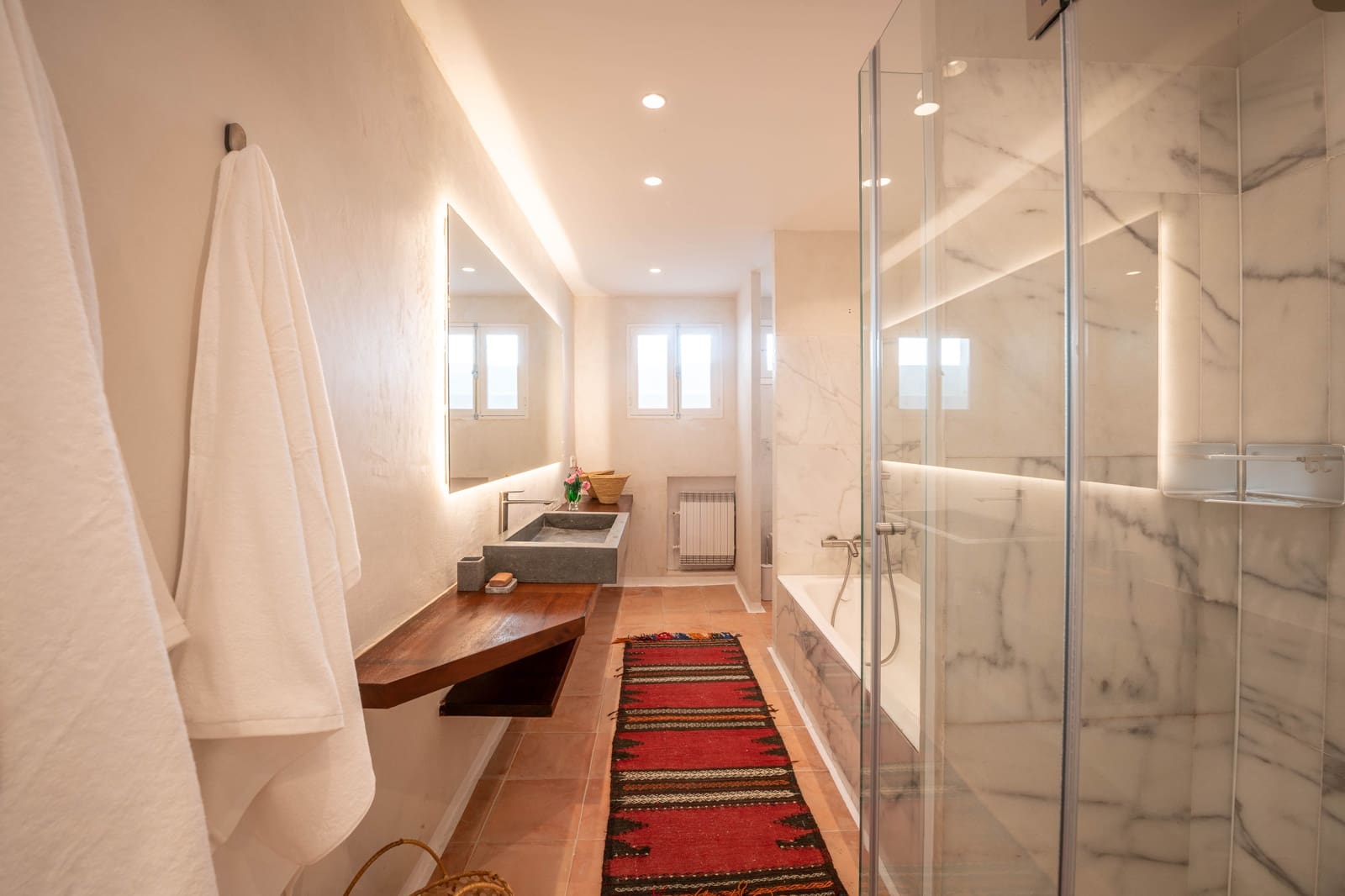4 sypialnia Dom na sprzedaż w Santa Eulalia / Santa Eularia z basenem garażem - 2 350 000 € (Ref: 10173079)