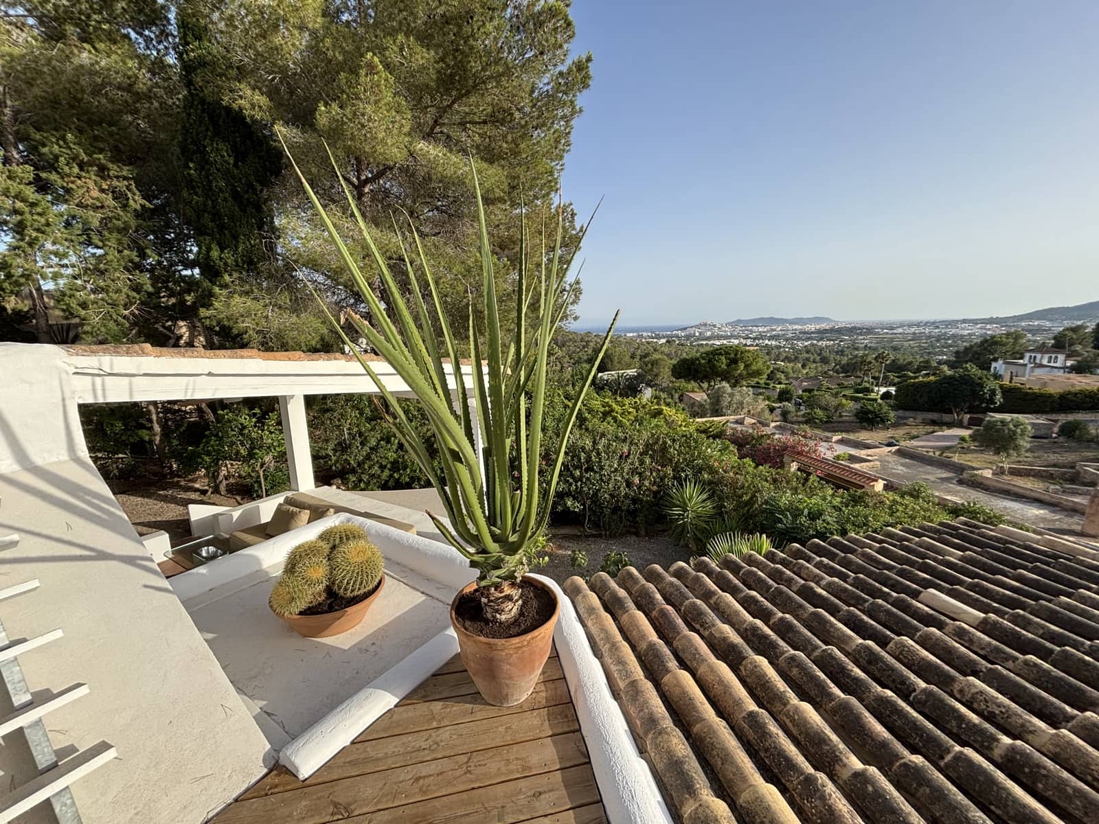 4 sypialnia Dom na sprzedaż w Santa Eulalia / Santa Eularia z basenem garażem - 2 350 000 € (Ref: 10173079)