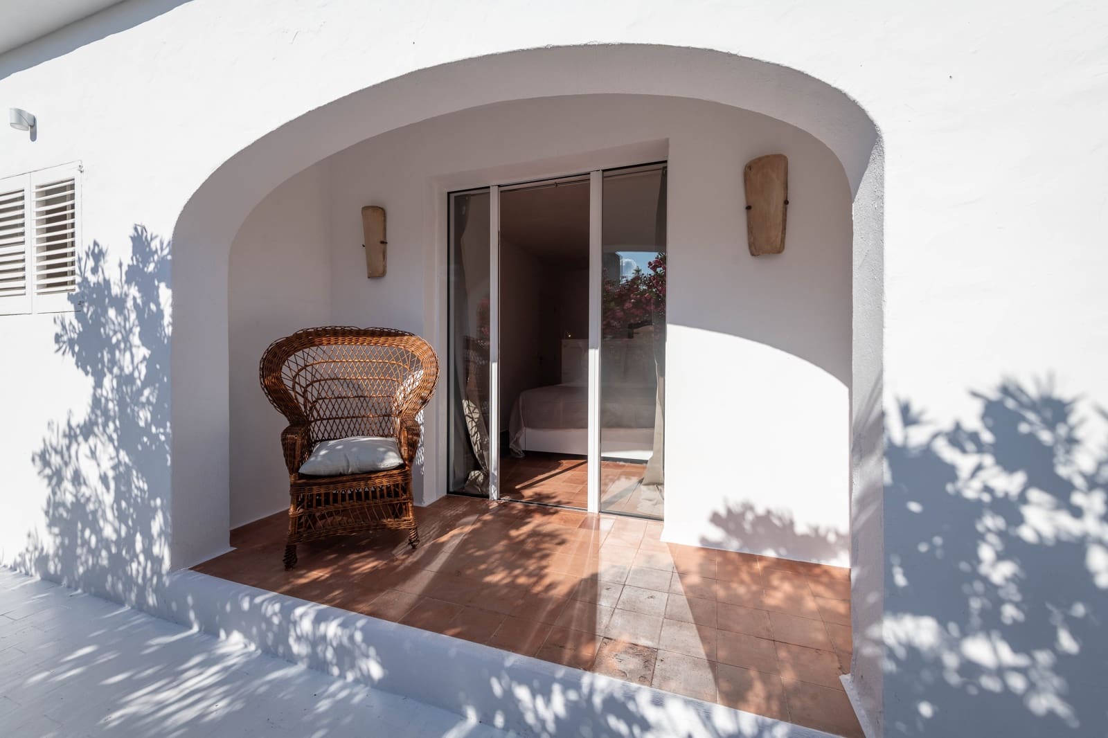 4 sypialnia Dom na sprzedaż w Santa Eulalia / Santa Eularia z basenem garażem - 2 350 000 € (Ref: 10173079)