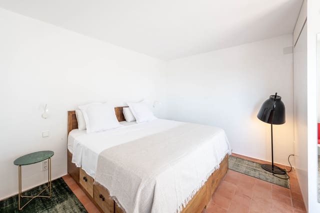 4 soverom Hus til salgs i Santa Eulalia / Santa Eularia med svømmebasseng garasje - € 2 350 000 (Ref: 10173079)