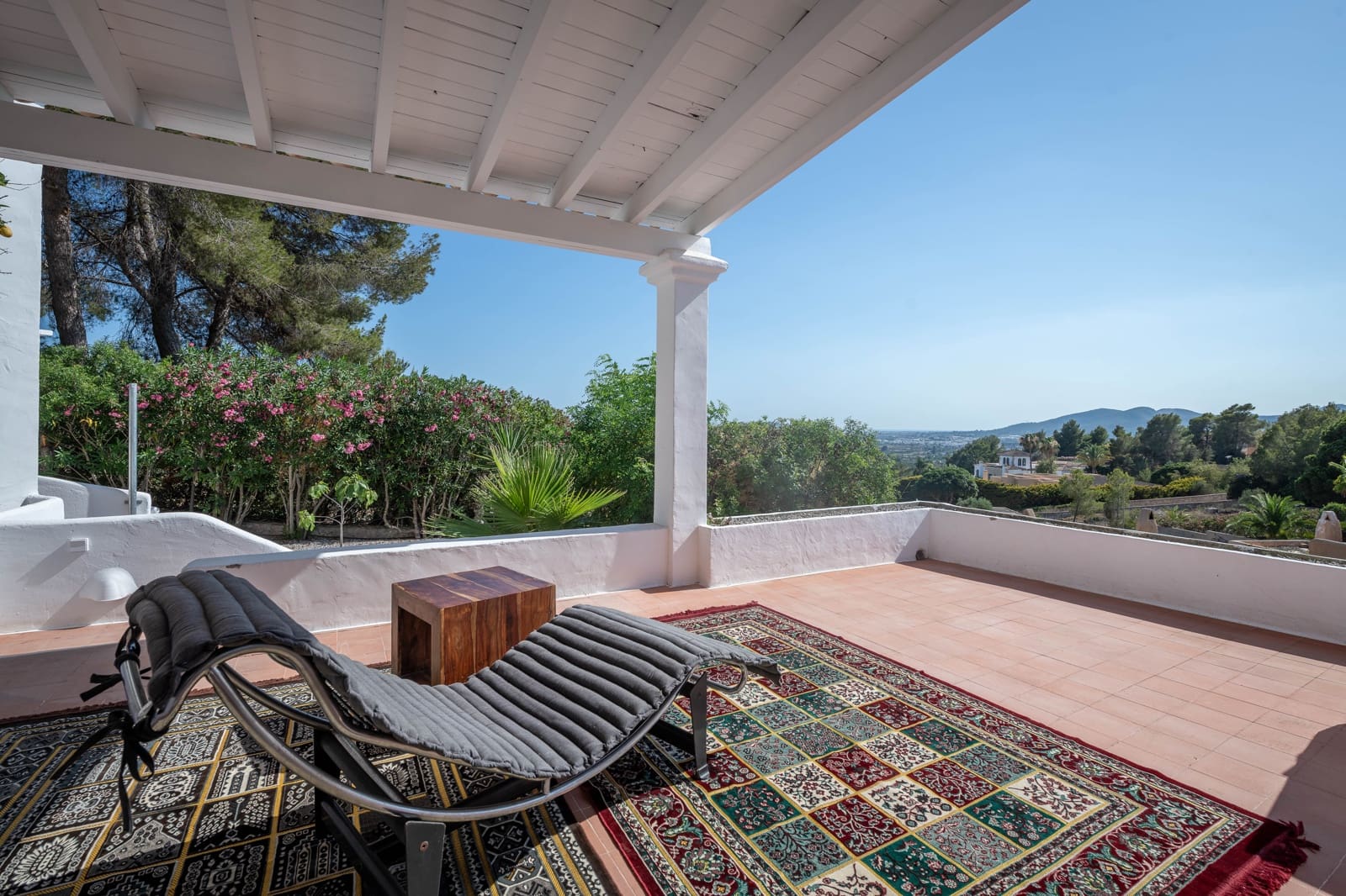 4 sypialnia Dom na sprzedaż w Santa Eulalia / Santa Eularia z basenem garażem - 2 350 000 € (Ref: 10173079)