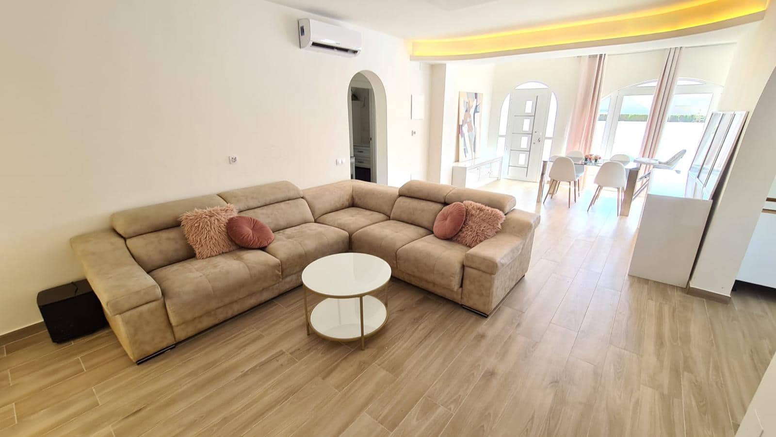 4 slaapkamer Villa te koop in Ciudad Quesada met zwembad garage - € 530.000 (Ref: 10149324)