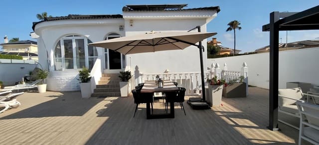 4 slaapkamer Villa te koop in Ciudad Quesada, Rojales met zwembad garage - € 530.000 (Ref: 10149324)
