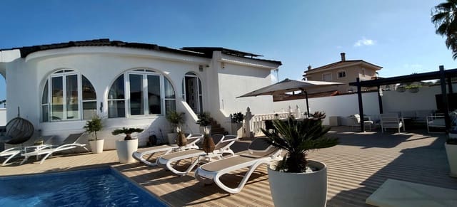 4 slaapkamer Villa te koop in Ciudad Quesada, Rojales met zwembad garage - € 530.000 (Ref: 10149324)