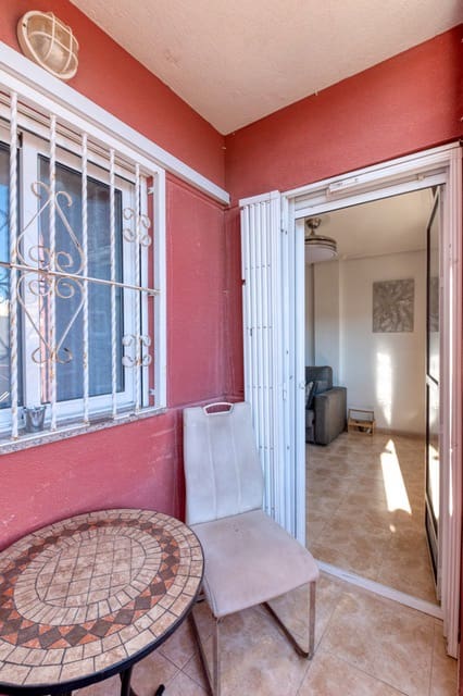 2 soverom Leilighet til salgs i Torrevieja med svømmebasseng garasje - € 159 900 (Ref: 10149326)