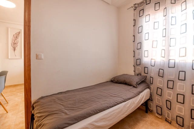 2 soverom Leilighet til salgs i Torrevieja med svømmebasseng garasje - € 159 900 (Ref: 10149326)