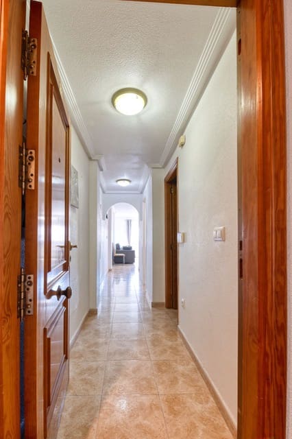 2 soverom Leilighet til salgs i Torrevieja med svømmebasseng garasje - € 159 900 (Ref: 10149326)