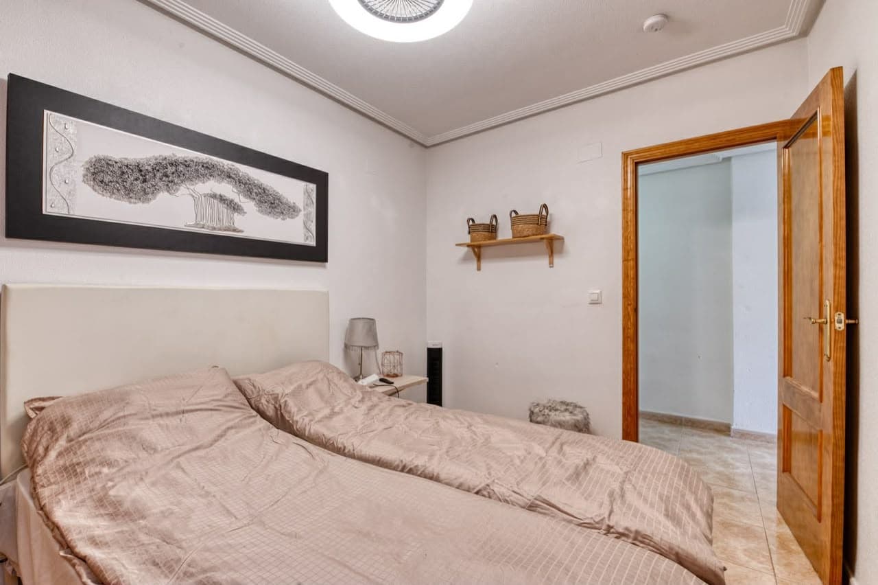 2 soverom Leilighet til salgs i Torrevieja med svømmebasseng garasje - € 159 900 (Ref: 10149326)
