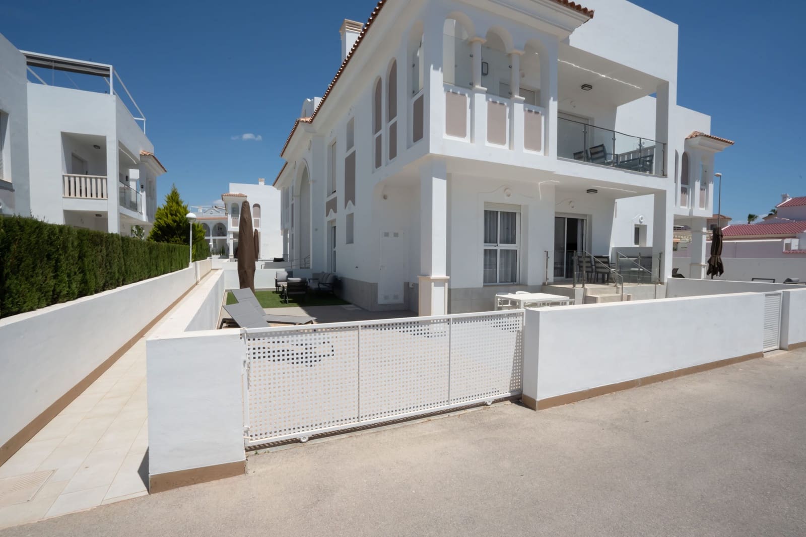 2 soveværelse Penthouse til salg i Ciudad Quesada med swimmingpool garage - € 310.000 (Ref: 10154125)
