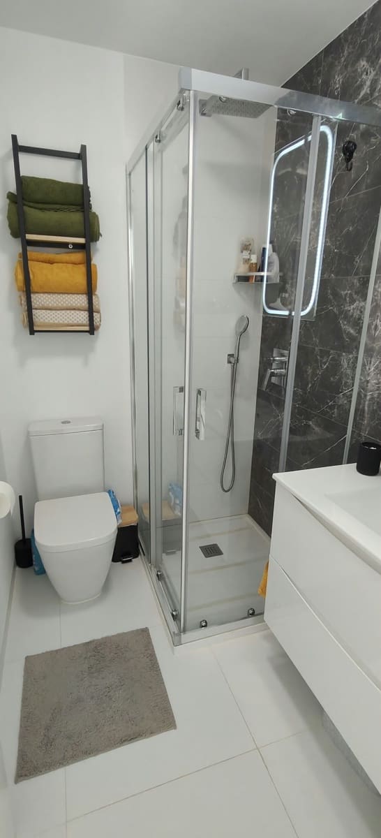 2 soverom Penthouse til salgs i San Miguel de Salinas med svømmebasseng - € 275 000 (Ref: 10161827)