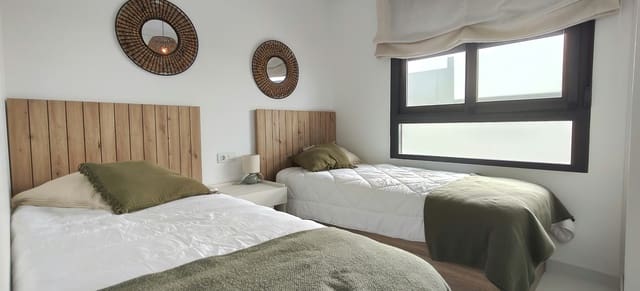 2 quarto Penthouse para venda em San Miguel de Salinas com piscina - 275 000 € (Ref: 10161827)