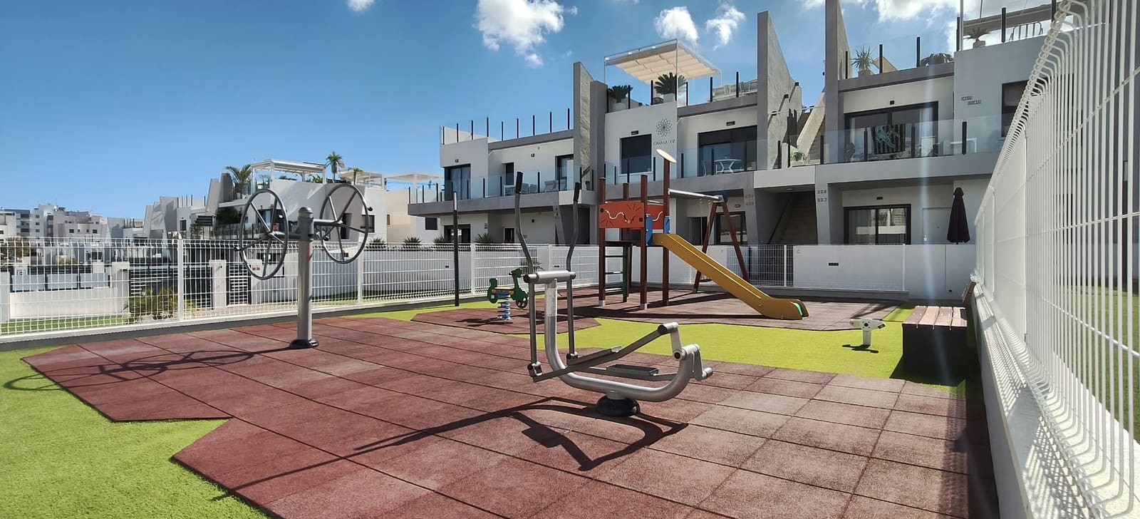 2 soverom Penthouse til salgs i San Miguel de Salinas med svømmebasseng - € 275 000 (Ref: 10161827)