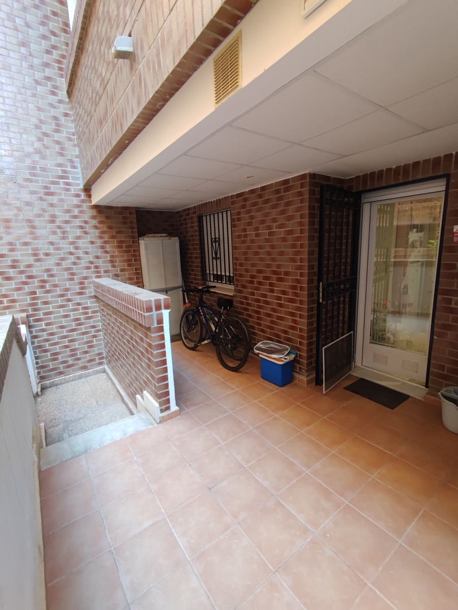 2 quarto Apartamento de Praia para venda em Oropesa  com piscina garagem - 163 000 € (Ref: 10144995)