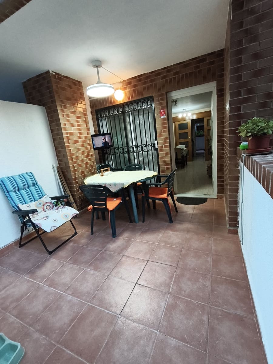 2 quarto Apartamento de Praia para venda em Oropesa  com piscina garagem - 163 000 € (Ref: 10144995)