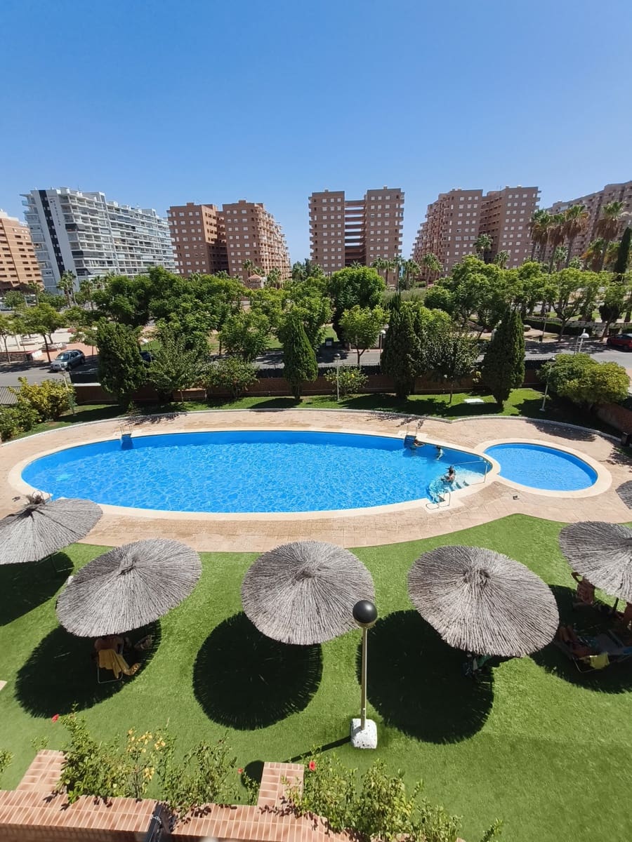 2 quarto Apartamento de Praia para venda em Oropesa  com piscina garagem - 163 000 € (Ref: 10144995)