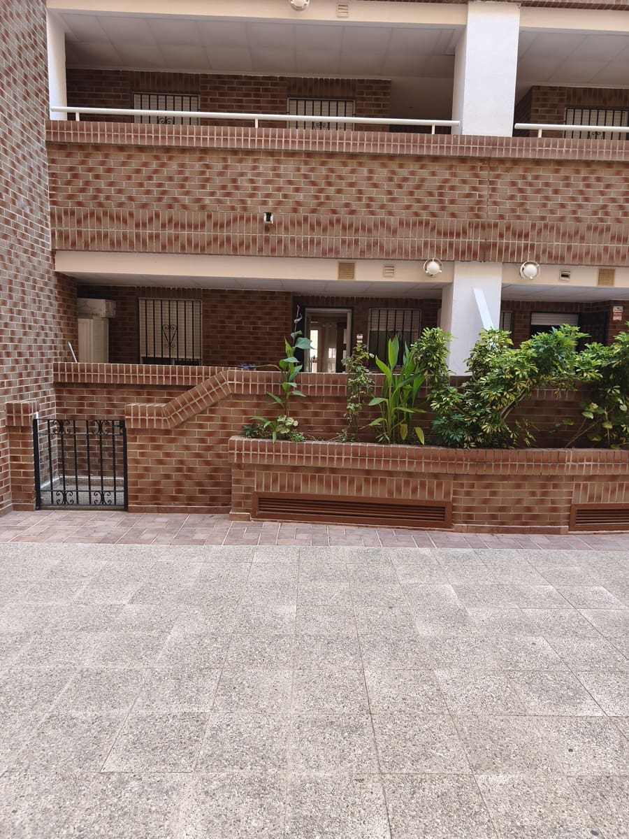 2 quarto Apartamento de Praia para venda em Oropesa  com piscina garagem - 163 000 € (Ref: 10144995)