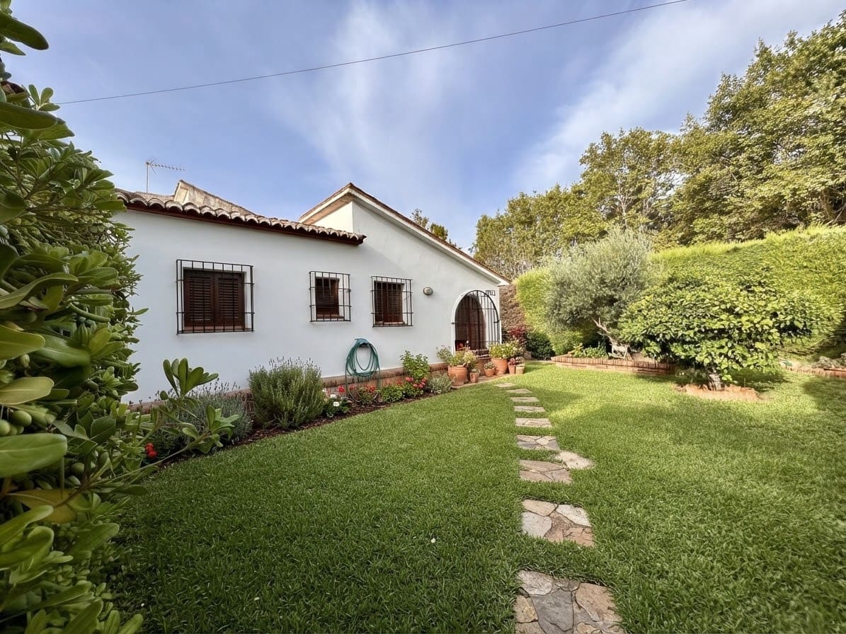 4 slaapkamer Bungalow te koop in Javea / Xabia met garage - € 670.000 (Ref: 10140473)