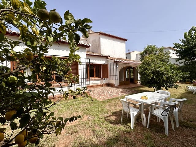 4 bedroom Bungalow for sale in Centro ciudad, Javea / Xàbia with garage - € 670,000 (Ref: 10140473)