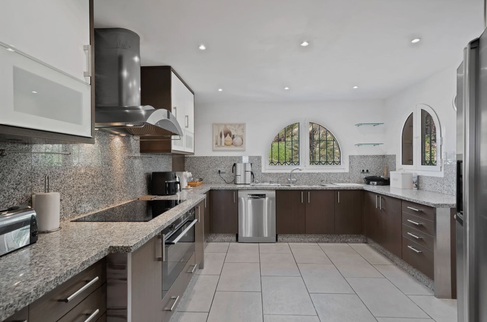 6 soverom Villa til salgs i Marbella med svømmebasseng garasje - € 2 800 000 (Ref: 10148156)