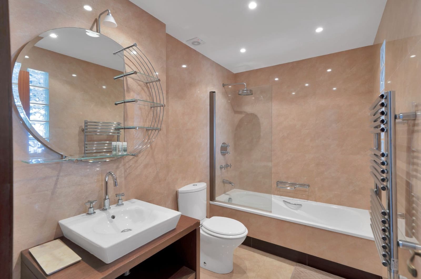 6 soverom Villa til salgs i Marbella med svømmebasseng garasje - € 2 800 000 (Ref: 10148156)