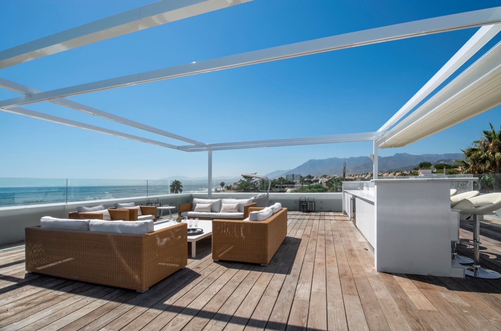 6 bedroom Villa for sale in Costabella with pool garage - € 6,000,000 (Ref: 10149306)